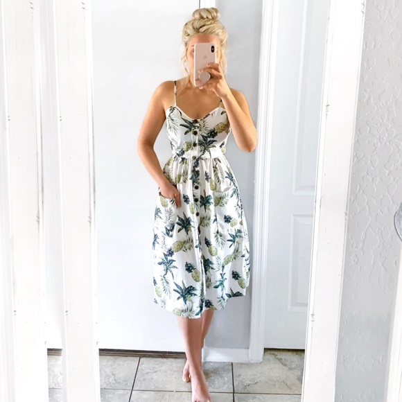 LILY DOE Hawaiian Tropical Pineapple Midi Dress - Picture 5 of 8